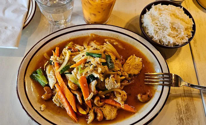 Suwun Thai Home Cooking Picture 1