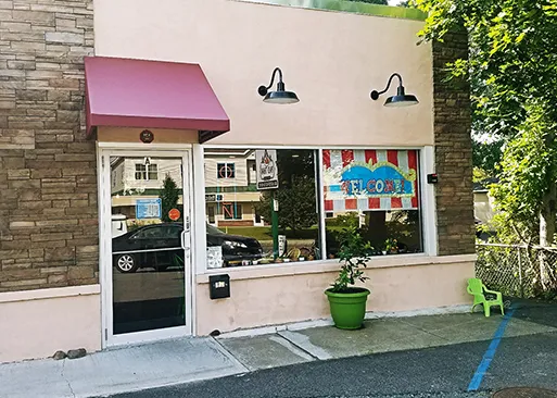 Pad Thai Noodle Restaurant Picture 4