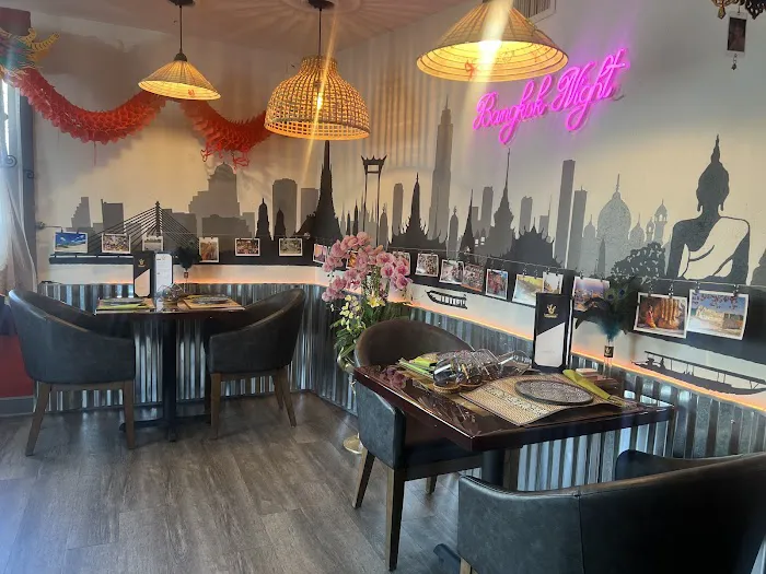 Som Siam Thai Restaurant Guilford Picture 9