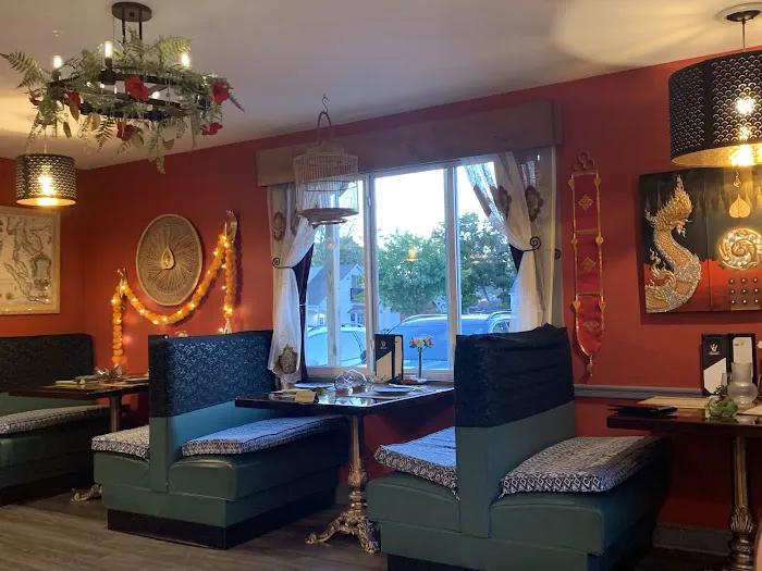 Som Siam Thai Restaurant Guilford Picture 2