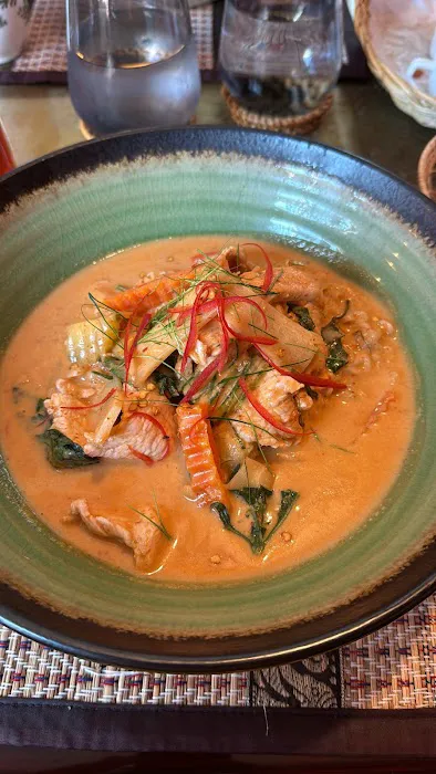 Som Siam Thai Restaurant Guilford Picture 3