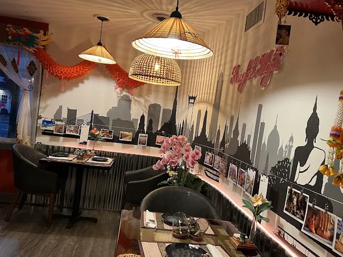 Som Siam Thai Restaurant Guilford Picture 5