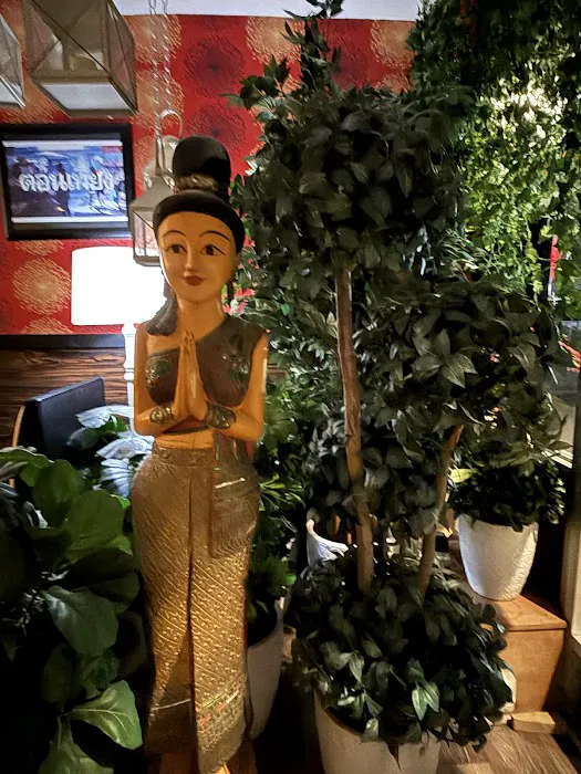 Hot Basil Thai Cafe Picture 5