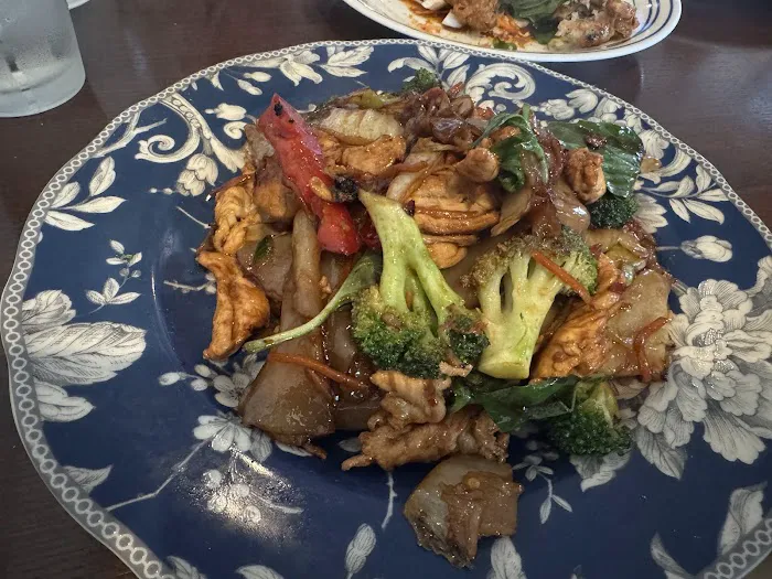 Hot Basil Thai Cafe Picture 8