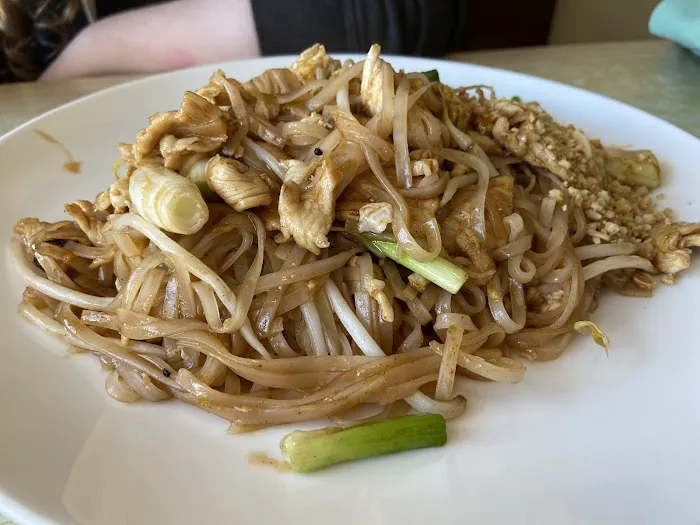 Thai House Restaurant and Sushi Bar Picture 8