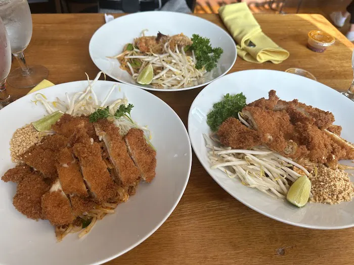 Siam Corner Thai Kitchen & Pho Picture 6