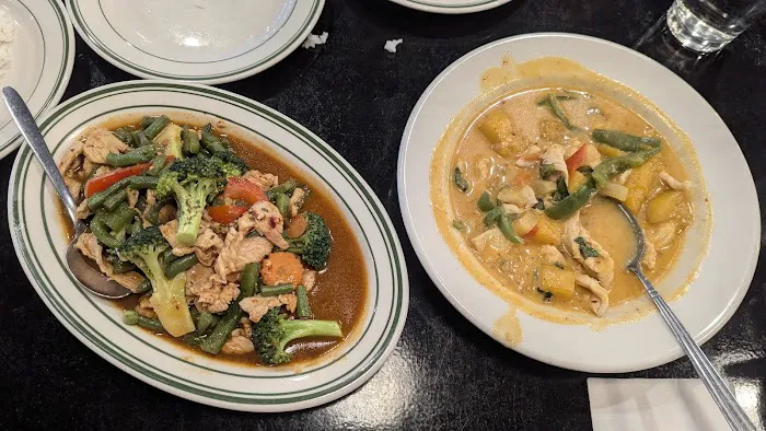 Celadon Thai Restaurant Picture 9