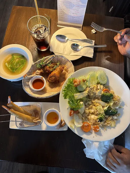 The Riverfront Asian Cuisine & Bar Picture 4