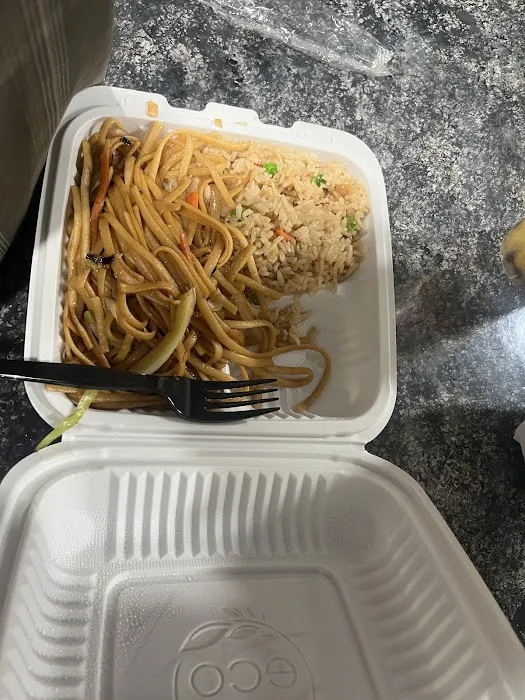 Ruby Thai Kitchen Picture 4