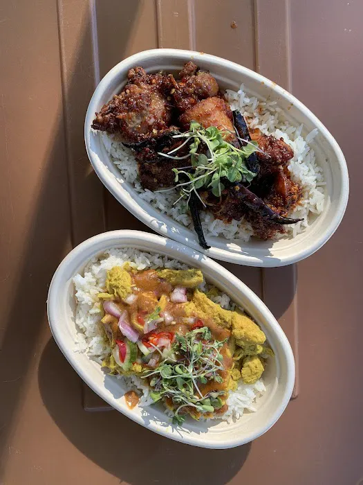 Thai Chili Food Truck Picture 6