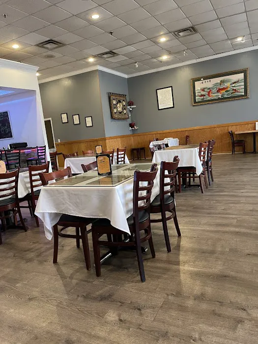 Saap Lao Thai Cuisine & Bar Picture 1