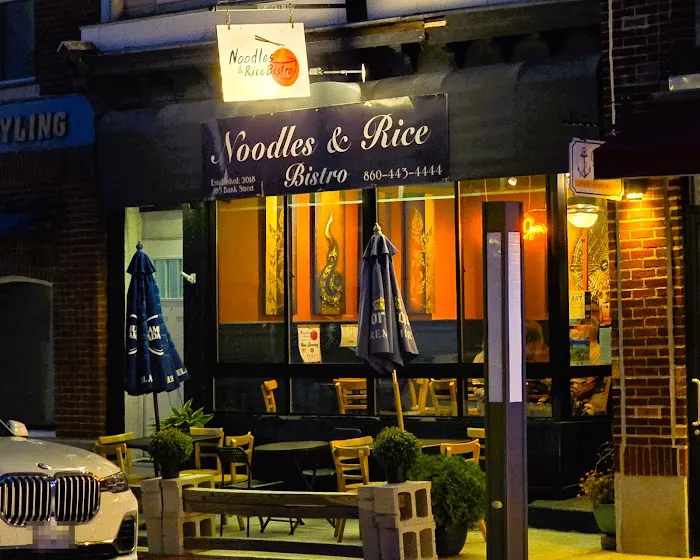 Noodles & Rice Bistro Picture 8