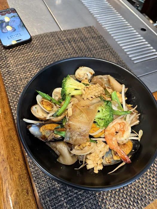 Friendly Thai Restaurant Picture 10