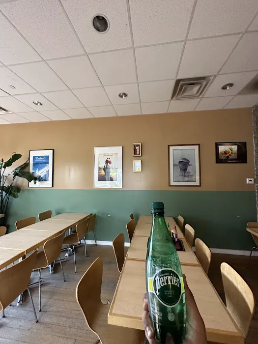 Simply Thai Picture 1