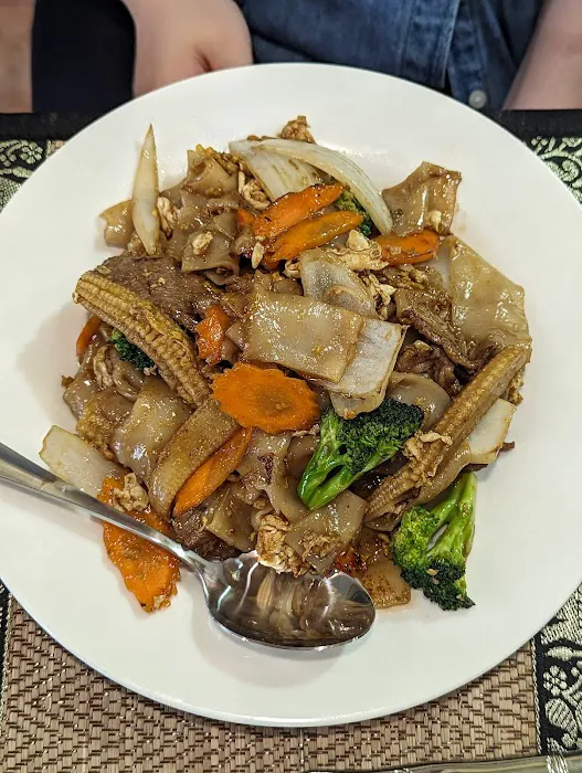 Thai Lan Xang Restaurant Picture 3