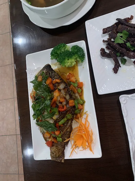 Thai Lan Xang Restaurant Picture 5