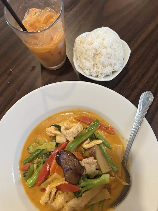 Basil n' Spice Thai Cuisine Picture 4