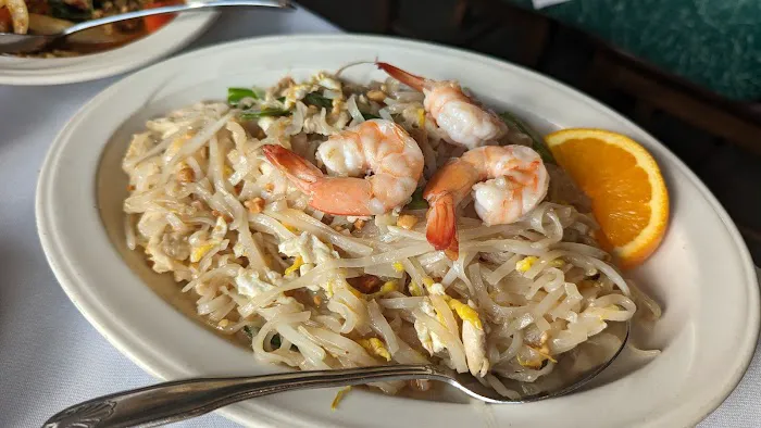 Thai Garden Picture 1