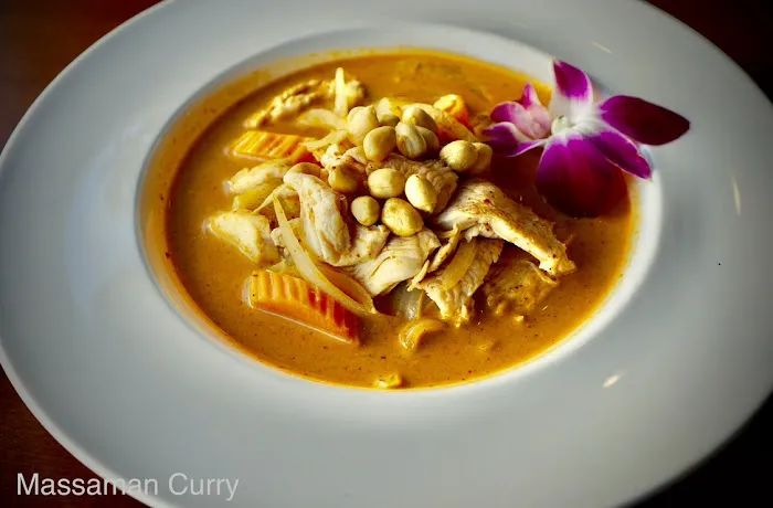 TONG TA Thai Restaurant Picture 8