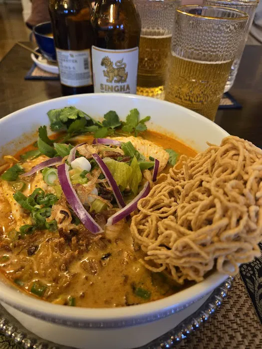 NaPha Thai Kitchen Picture 10