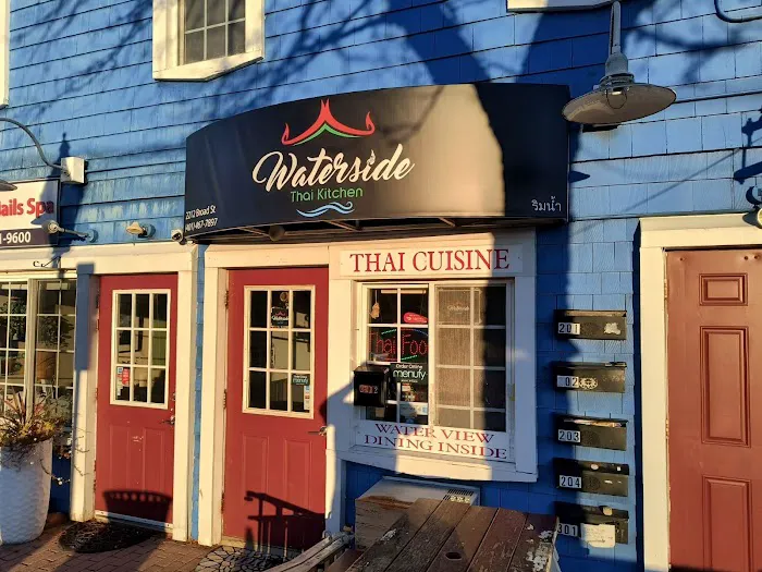 Waterside Thai Kitchen Picture 8