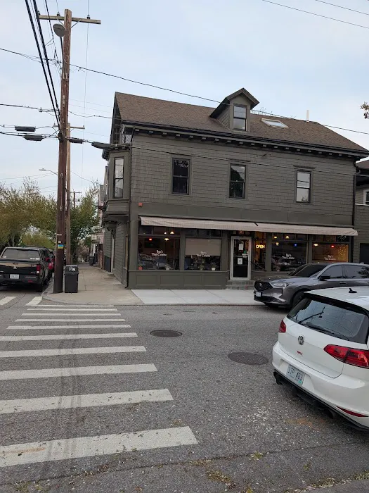 Bee's Thai Cuisine Picture 9