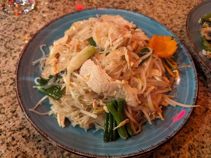 Chim Thai Cafe Picture 3