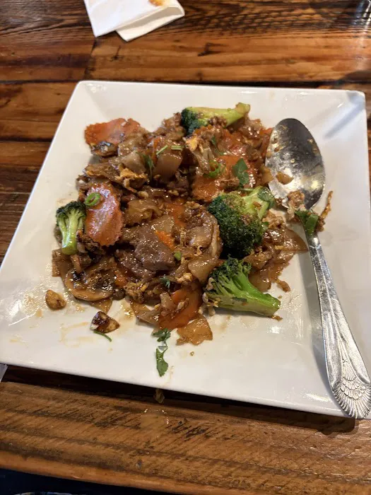 Blue Moon Thai Cuisine & Bar Picture 10