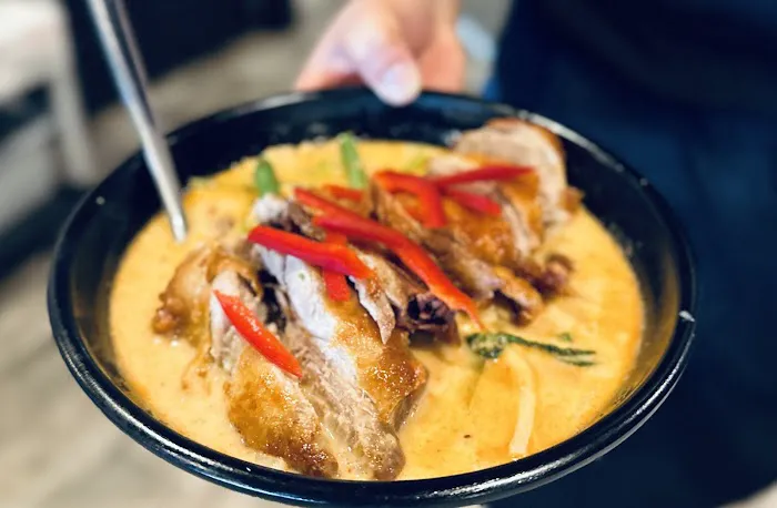 Blue Moon Thai Cuisine & Bar Picture 4