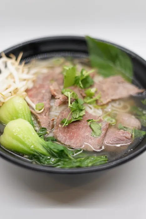 Blue Moon Thai Cuisine & Bar Picture 1