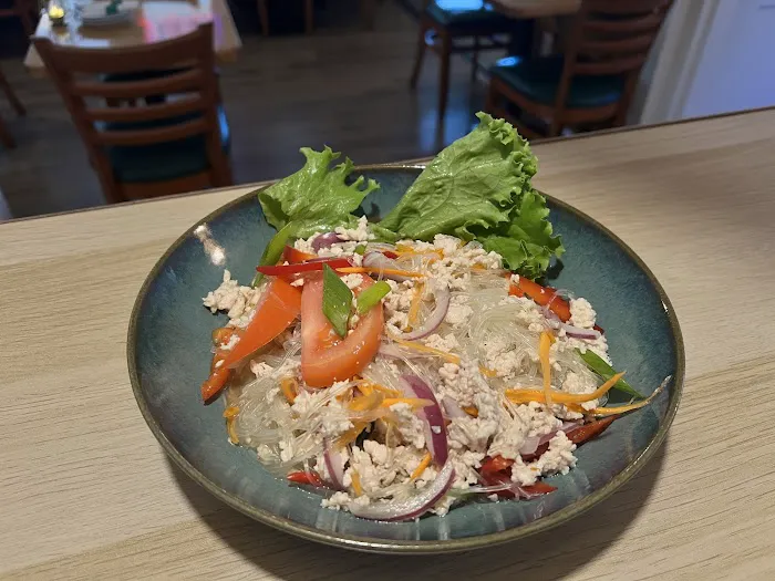 White Thai Cuisine Picture 3