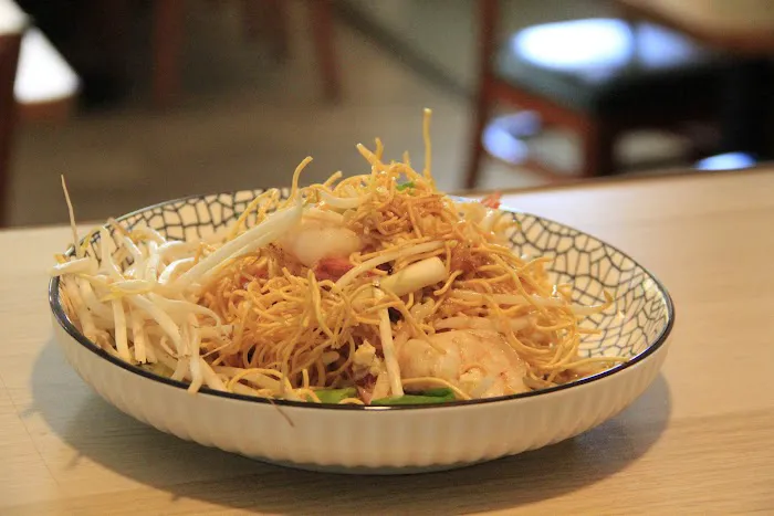 White Thai Cuisine Picture 8