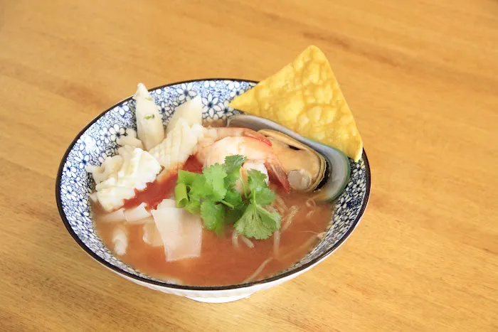 White Thai Cuisine Picture 10