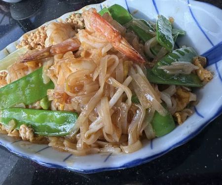 Tuk Tuk Thai Cuisine and Sushi