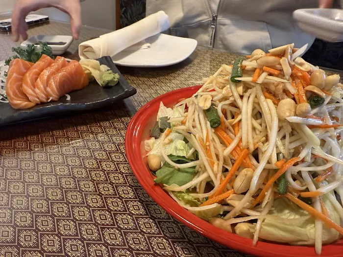 Pim's Thai Orchid Picture 3