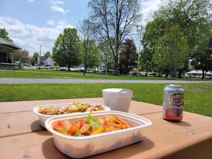 Pim's Thai Orchid Picture 5