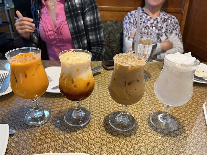 Pim's Thai Orchid Picture 7