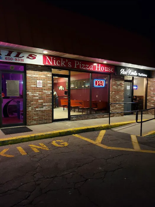 Rice Noodle Thai Eatery Picture 4