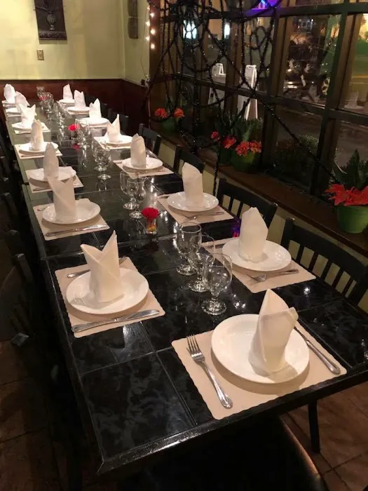 Chili Basil Thai Picture 5