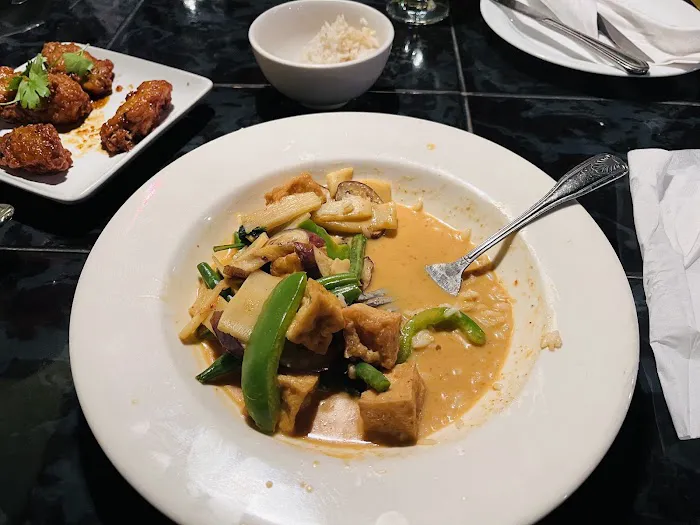 Chili Basil Thai Picture 1