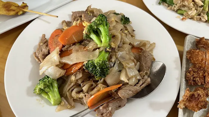 Benjarong Restaurant Picture 9