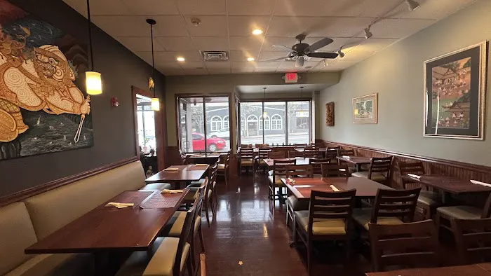 Nisa's Thai Picture 7