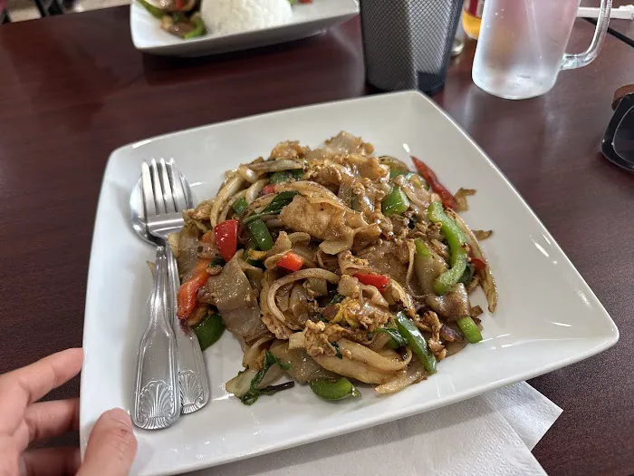 Thai Delicacy Restaurant Picture 8