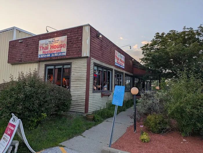 Thai House Restaurant Picture 6