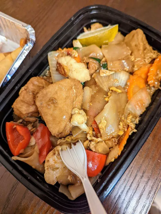 Four Spoons Thai Inspired Cuisine & Bar Picture 2