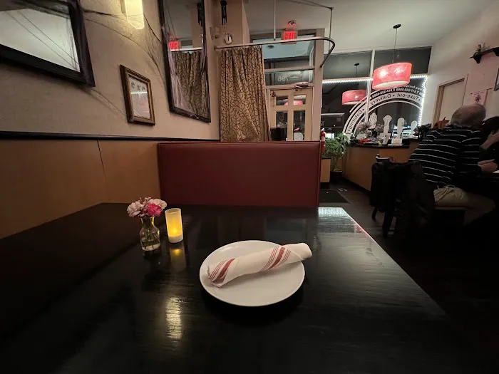 Four Spoons Thai Inspired Cuisine & Bar Picture 10