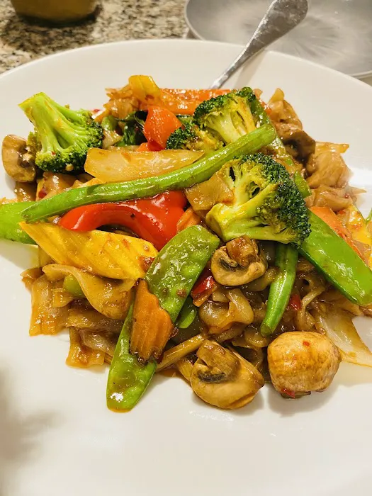 Eggs and Thai Cafe Picture 3