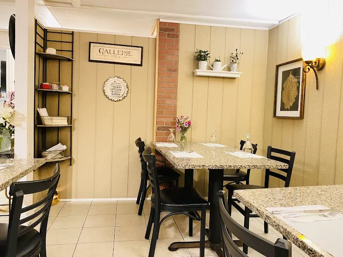 Eggs and Thai Cafe Picture 2