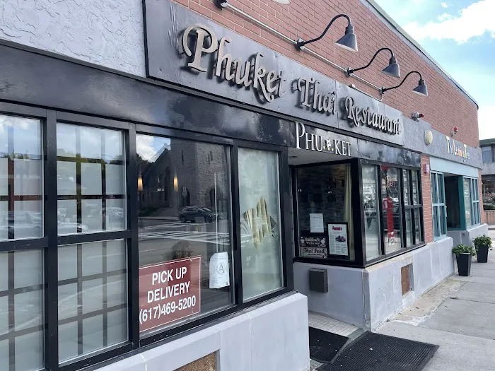 Phu-Ket Thai Restaurant Picture 10