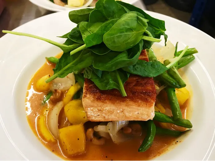 Phu-Ket Thai Restaurant Picture 2